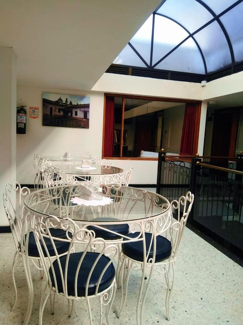 Hotel El Cid Plaza Premium Tunja Ngoại thất bức ảnh